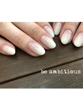 ネイルサロンアンドスクール ビーアンビシャス(be ambitious)/マットホワイトグラデーション