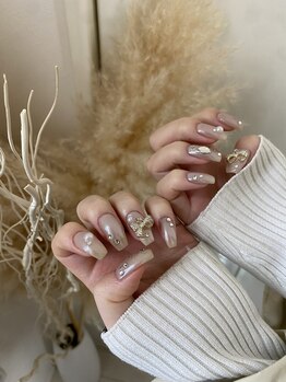 エル(Elle.)/ビジューネイル