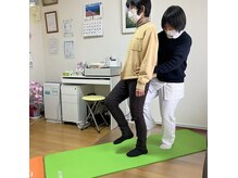 静岡 足の整体院の雰囲気（正しい歩き方の習得で足の不調と全身の不調を改善へ！）