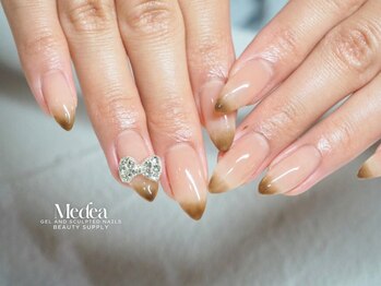 先端ブラウングラデーション