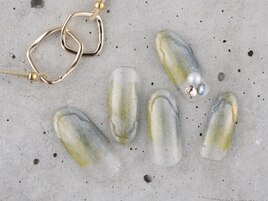 くすみミラーネイル