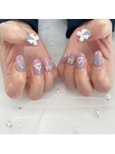 サロンドウイ(salon de OUI)/ライブネイル