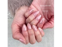 カシネイル(Kash nail)の雰囲気(ミラーパウダー仕上げで艶ネイルへ)