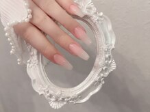フィオナ 大久保店(Fiona)の雰囲気（シンプルだけど今っぽい！ちゅるん感のある白グラデがお得に。）