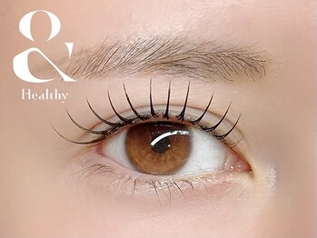 ブルームバイスリー(Bloom by THLEE)の写真/人気のLEDマツエクで理想のまつげを長くキープ！アンドヘルシーで自然な美まつげも◎[LED/アンドヘルシー]