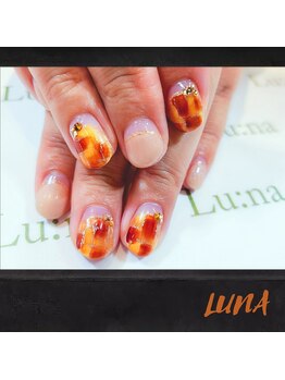 ネイルアンドまつ毛エクステ ルーナ 八王子店/☆大人のチェックネイル☆