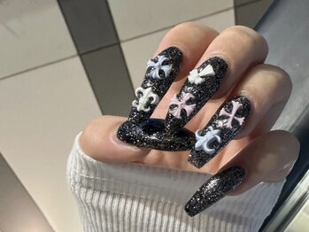 エミュレ(emure.)/クロムハーツネイル