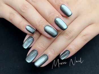 メルシー(Merci)/SNSで大人気マグネットネイル