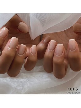 カッツ エステティックサロン 元町(CUT S)/白ラメワンカラー♪