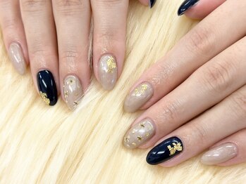 ディーネイル 池袋(D-nail)/【森】ネイビー×押し花ネイル