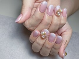 自爪風*白グラデーションネイル