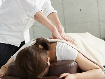 スタジオ エスサイトウ(Studio S Saito)の写真/【首・肩こりでお悩みの方へ◎】オーダーメイドストレッチで全身が軽くなる感覚を体験してください♪