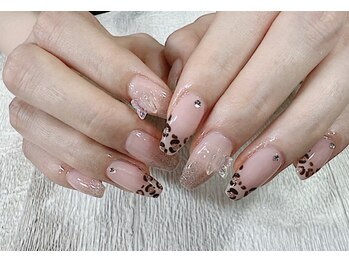 エヌネイル(N nail)の写真/【持込デザイン大歓迎◎】大切なイベントを彩る華やかネイル★豊富なサンプルから選べる定額nailも人気!