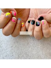 ゼロハチイチ(081)/ちび爪ネイル