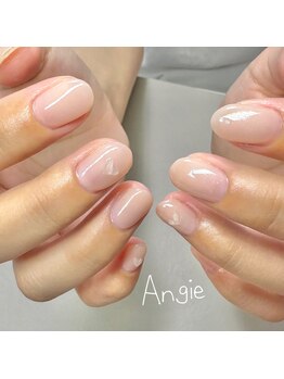 アンジー(Angie)/ちゅるんカラー×ぷっくりハート