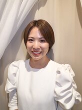 エユージュ(eyuge) 小谷 まい
