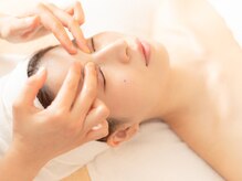 シュー 大井町(Shu.)/ 表情筋をしっかりほぐします