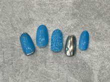 シー(SHE)/monthly design