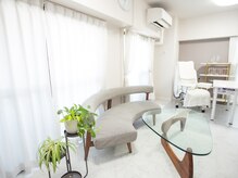 ケーネイル(K.nail)の雰囲気（ゆったりと過ごしていただけるよう広々としたスペースです◎）