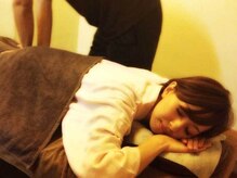 コリほぐし 下北沢東口駅前店の雰囲気（本格整体伝統的なマッサージとソフト整体でしっかりほぐします♪）