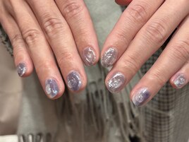 うるちゅるネイビーネイル