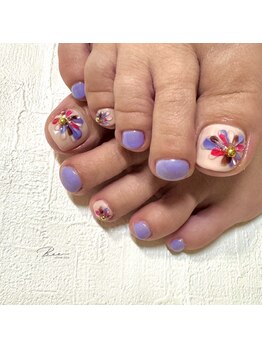 ドットビー(.Bee)/塗りかけフラワーネイル