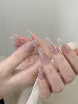 フォフォネイル 自由が丘(Fofo nail)/キラキラ星と水光感がきらめく