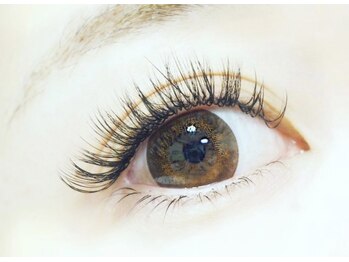 アール(R')/ボリュームラッシュ