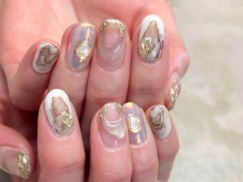 ヴィヴィアン ネイル(Vivian nail)の写真/◆雑誌掲載常連Vivian nail◆90分アート¥10500/トレンドデザイン充実＊爪のお悩みもお気軽にご相談OK!