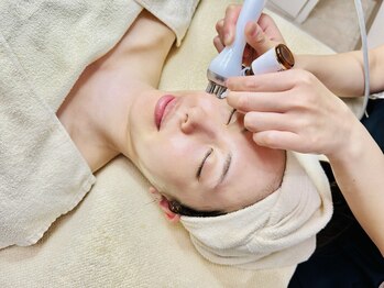 ルヴィアン 守谷店(LUVIAN)/ヒト幹細胞美容液を肌深部へ！