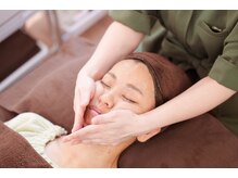 ビーズスタイル(B’S STYLE)/スキンリフティングマッサージ