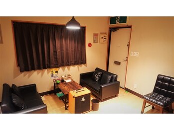 もみほぐしオルゴールド 宜野湾バイパス店/待機・休憩室です。