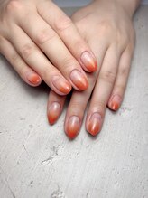 レヴィオ(Revio_)/グラデーションネイル