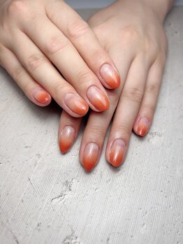 レヴィオ(Revio_)/グラデーションネイル