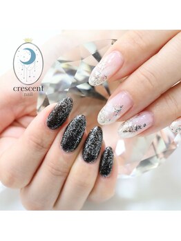 ちぐはぐモノクロネイル