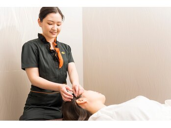 クマノミ美容鍼灸 池袋院(KUMANOMI美容鍼灸)/ぐっとリフトUPし小顔が定着！