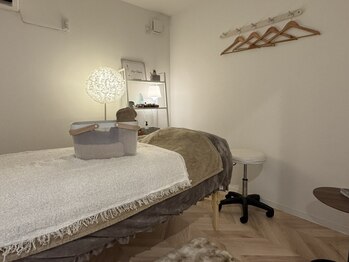 ワイグロウ(yglow.)の写真/選べるオイルは驚異の50種類★心身の疲れを心安らぐ癒しの空間でじっくりほぐします…♪疲労改善にも◎