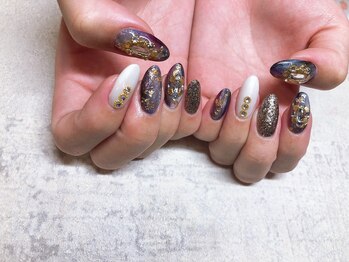 モレリア(morelia)/個性 ニュアンスネイル