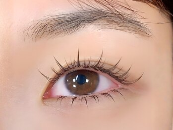 サインポスト 池袋東口店(sign post)の写真/モチ重視の方に、ばらつきにくい目元デザイン