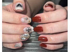 クロスアシメネイル
