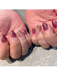 上品パープルニュアンスネイル