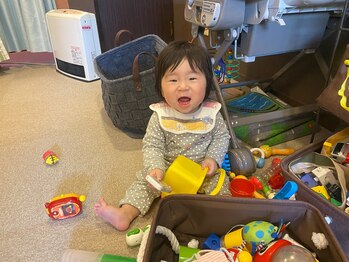 子育てママの整体サロン/施術中のお子様の様子