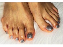 リンダ(Linda)/グリーンがいいね！フットネイル