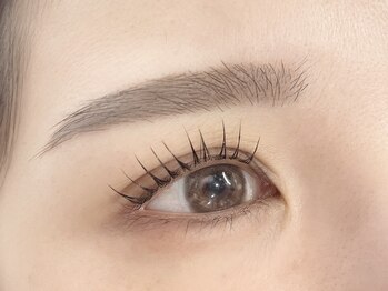 シロ(shiro)/外国人風まつげパーマ