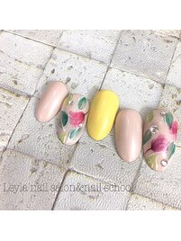 NO117　上品フラワーネイル