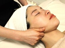 セレステ(celeste)/耳下の深リンパにアプローチ！