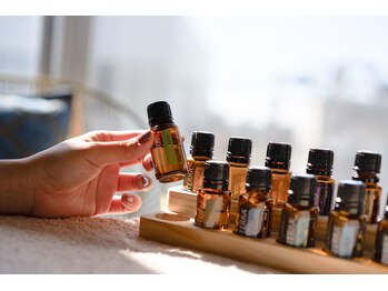 キフィ(kyphi)/アロママッサージ/肩こり/腰痛