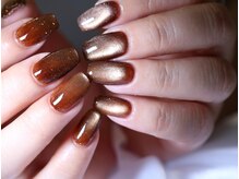 ストルホ(Strho.)/