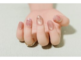 キラキラニュアンスネイル