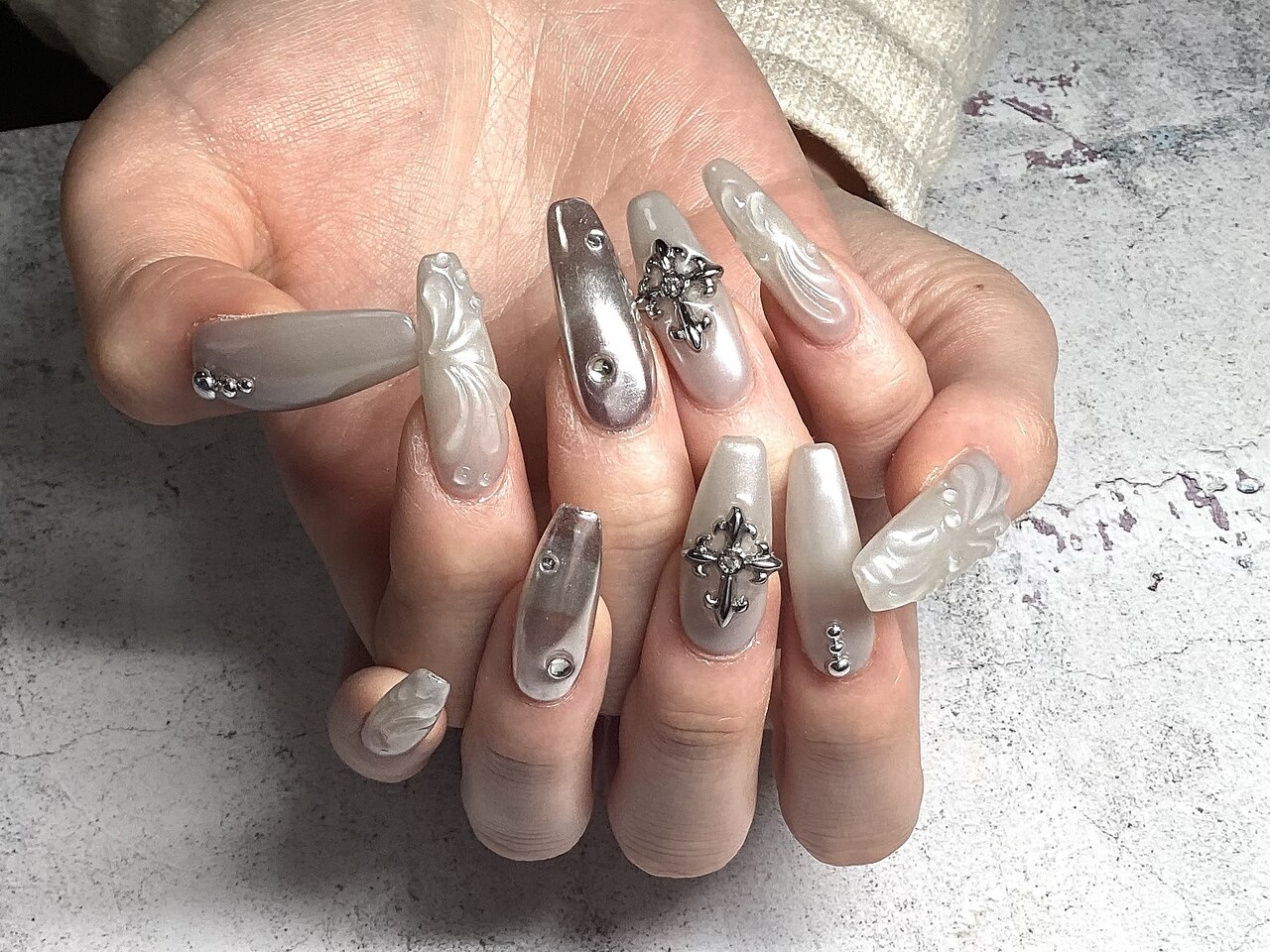 ラフ ハチサンゼロイチ(laugh8301)｜ホットペッパービューティー